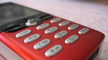 FOTO: Mobilní telefon
