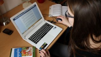 FOTO: Studentka