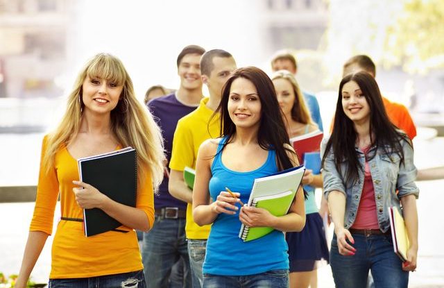 FOTO: Studenti