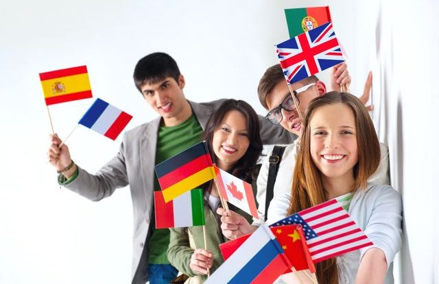 FOTO: Studenti jazyků, jak se naučit cizí jazyk