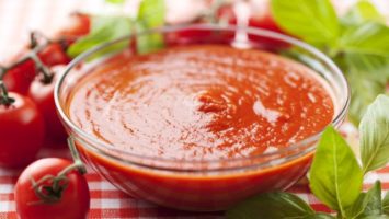 rajska omacka tomatova
