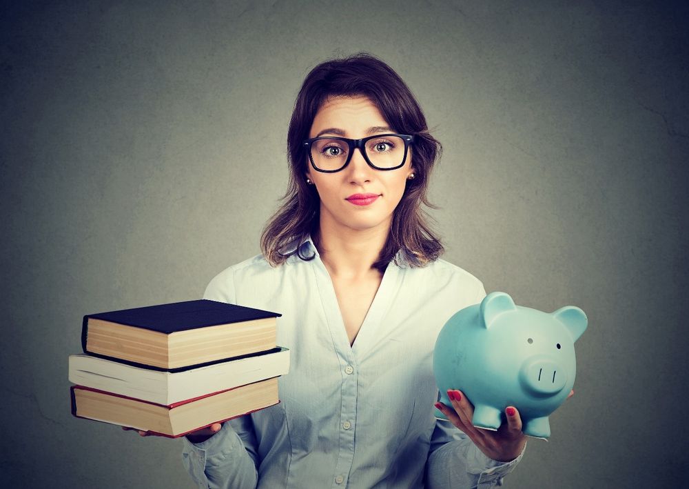 Nemáš peníze na vybavení do školy? 5 tipů, jak si půjčit - StudentMag