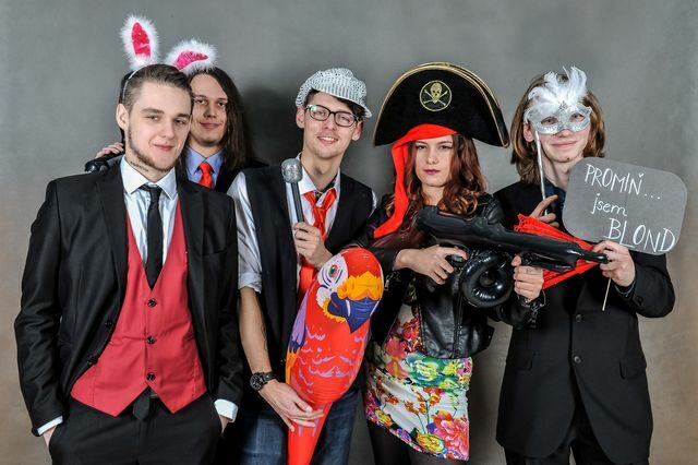 Fotograf na maturitní ples